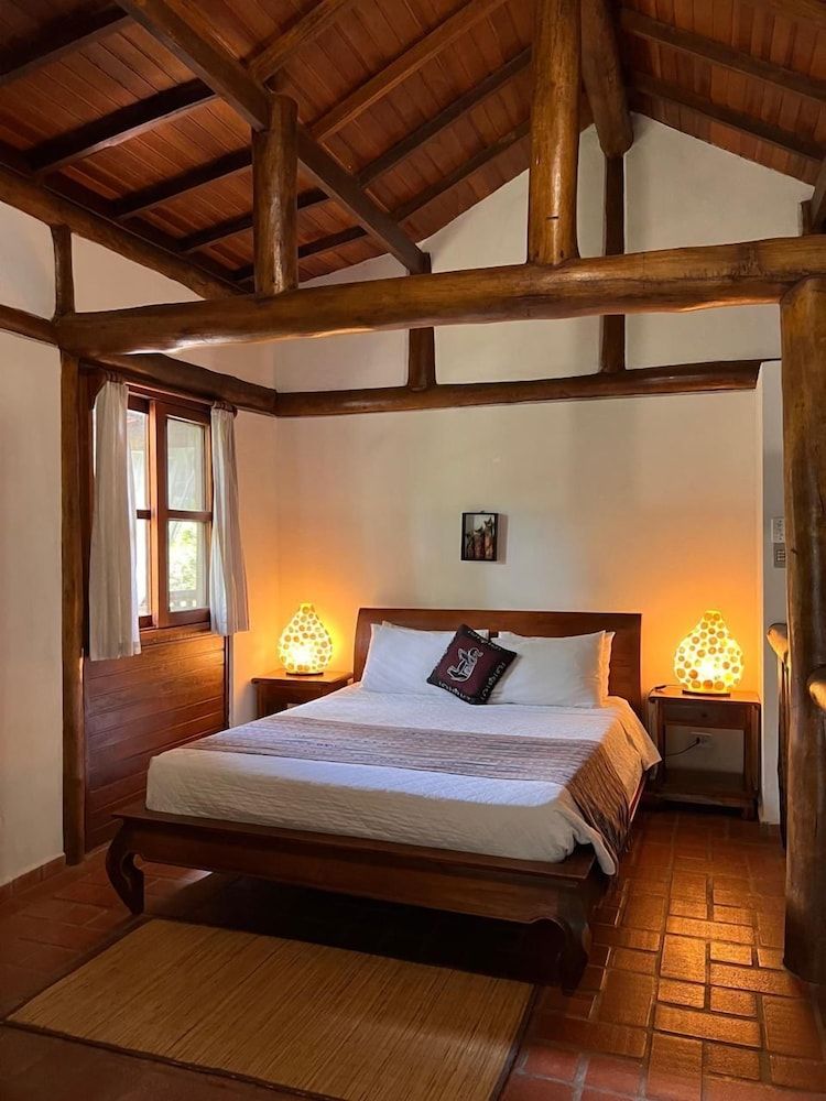 Deluxe Bungalow, Garden View
