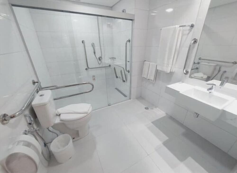Standard Single Room, 2 Twin Beds, Accessible