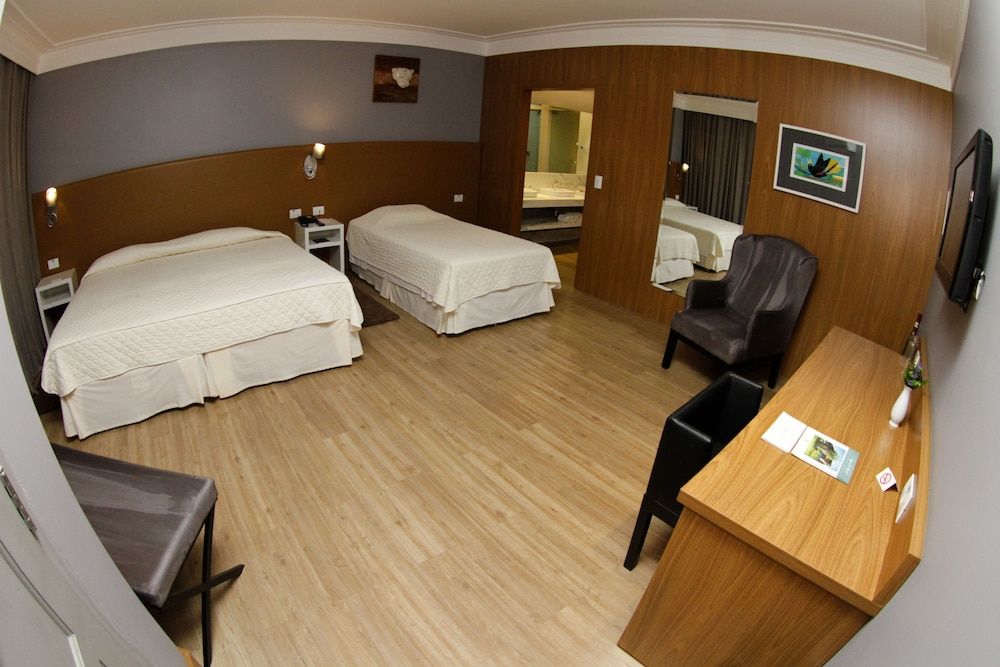 Suite (Master)