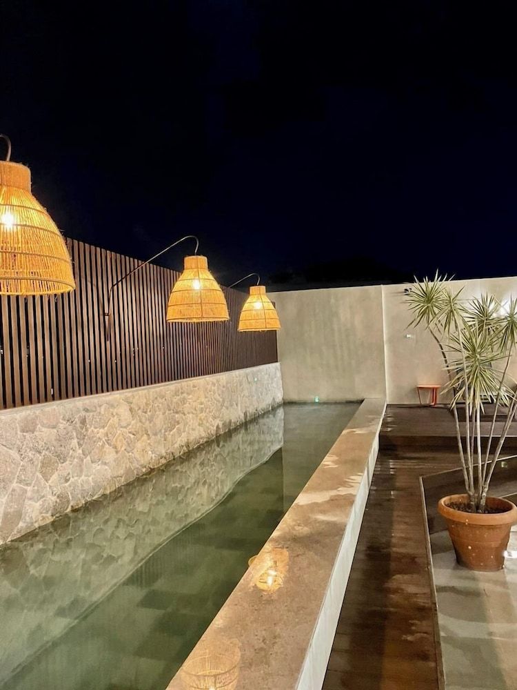 undefined Royalty Rio Hotel 4