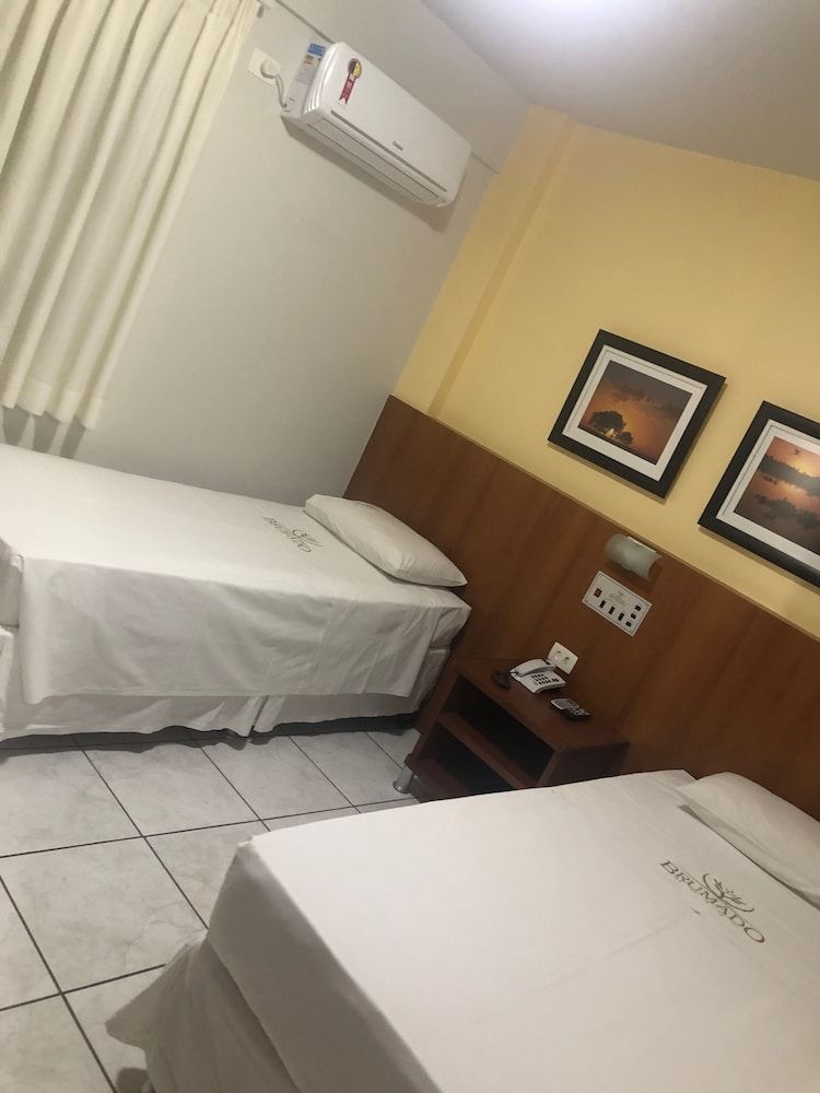 Brumado Hotel Standard Twin Room, 2 Twin Beds 3