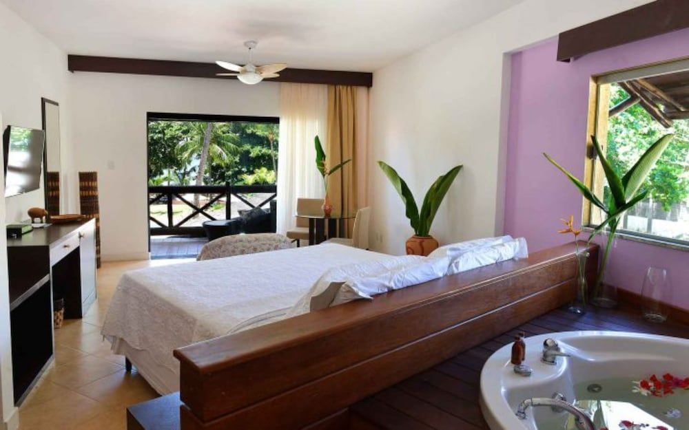 Suite, Balcony