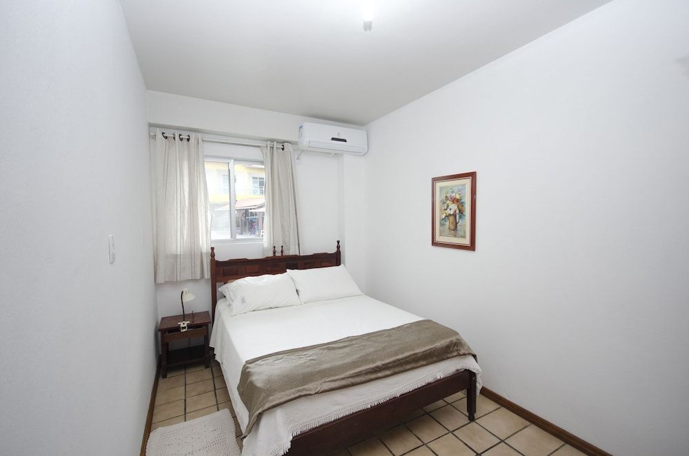 2 BEDROOM APARTMENT ON THE SAND