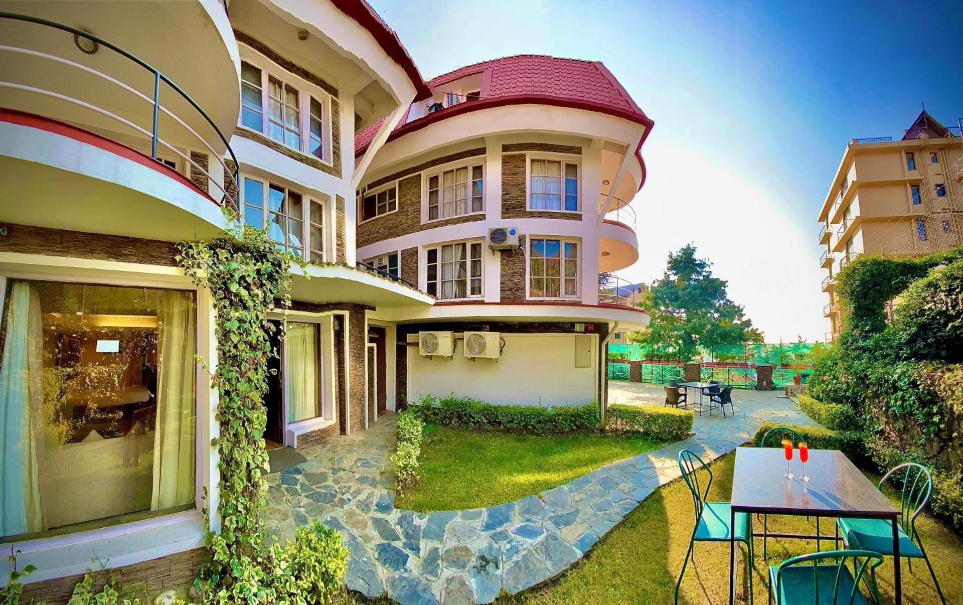 Hotel Exterior
