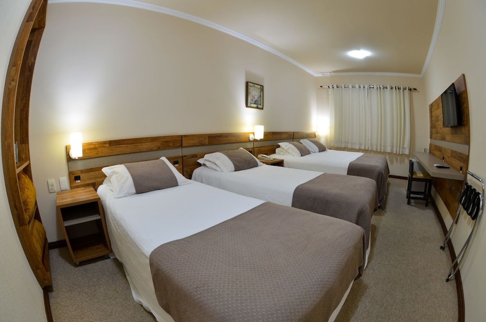 Quarto Luxo Quadruplo