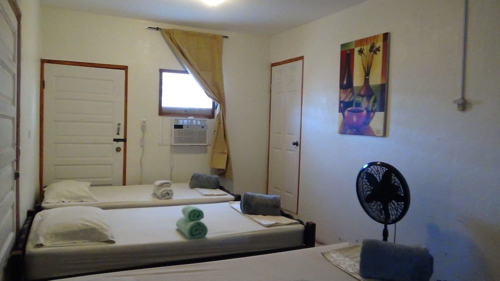 Hacienda Tropical Guest House Standard Triple Room, 1 Bedroom, Ensuite, Ground Floor
