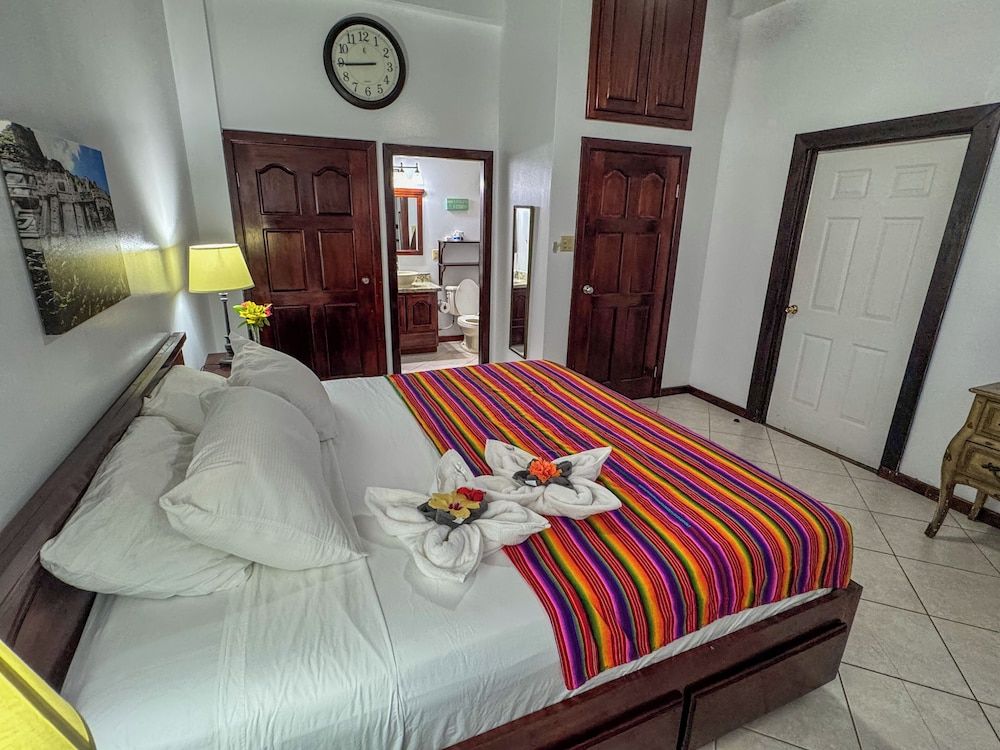 Caribbean Shores Bed & Breakfast Deluxe Apartment 13