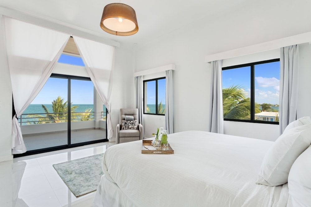 The Ellysian Boutique Hotel Luxury Penthouse