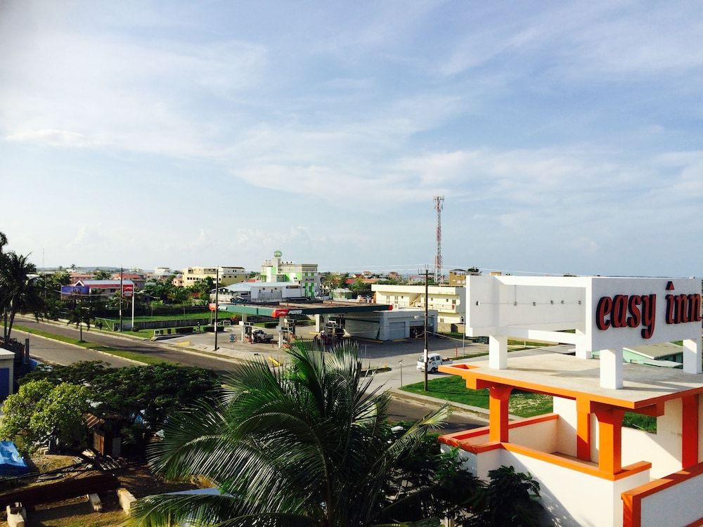 Easy Inn Standard Double Room, 2 Double Beds, Kitchen 4