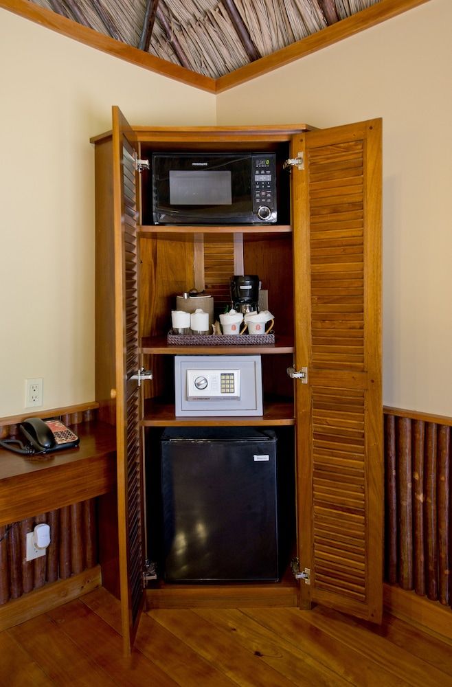 Ramon's Village Resort Seaside Deluxe King 7