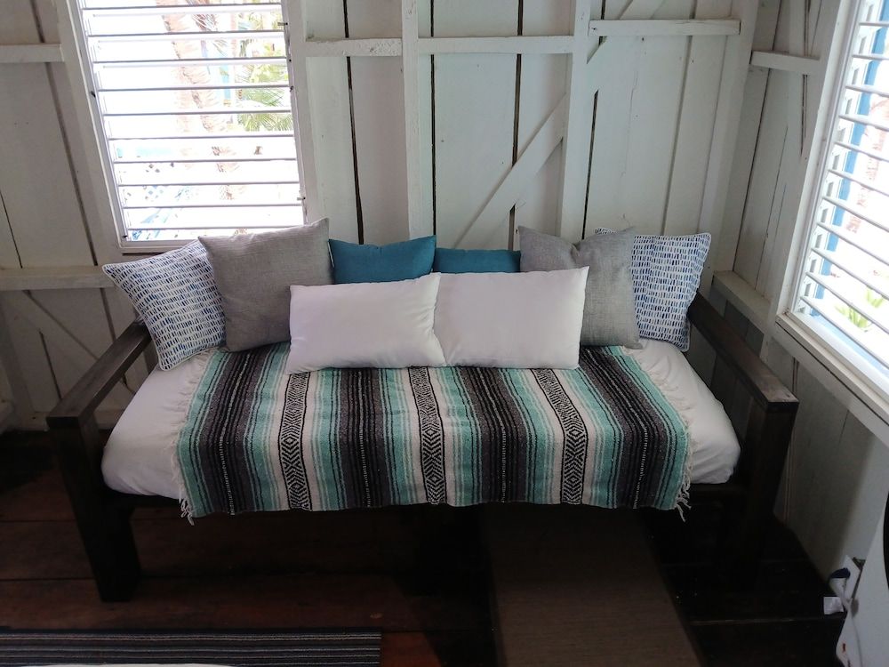 Exclusive Cabin, Ocean View, Beachfront