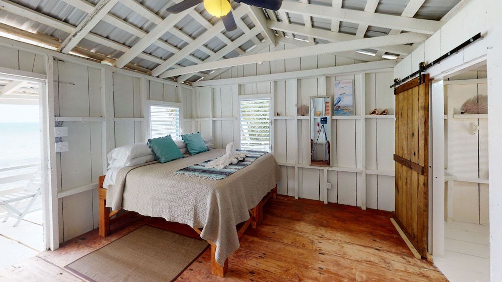 Exclusive Cabin, Ocean View, Beachfront