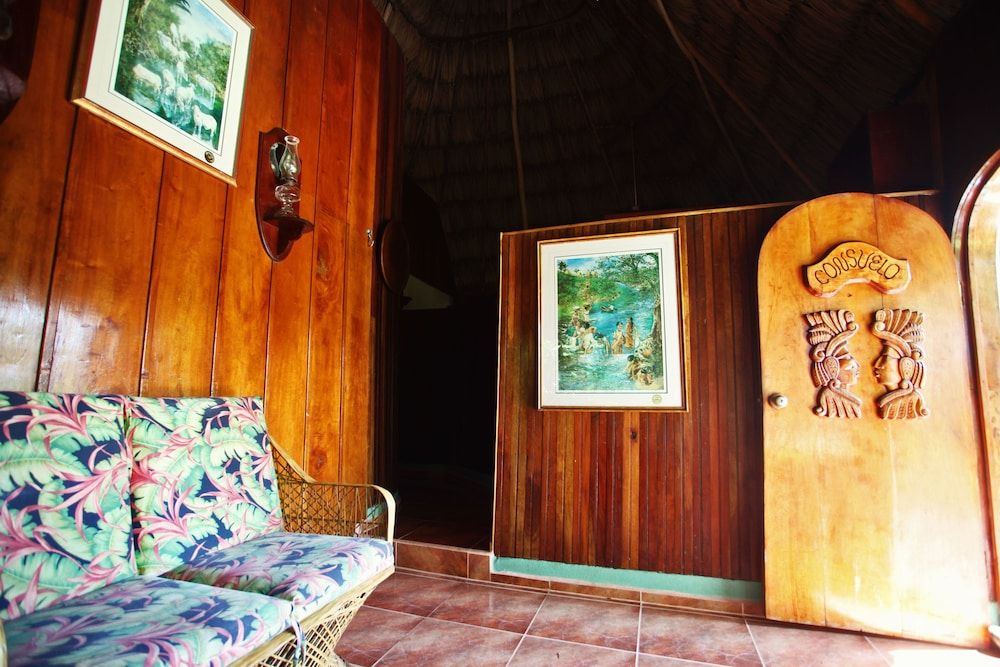 Banana Bank Lodge Traditional Cabin, 2 Bedrooms, Non Smoking, Garden View 4