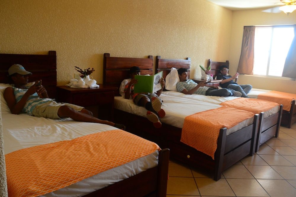 Lamanai Landings Hotel and Marina Quadruple Room 2