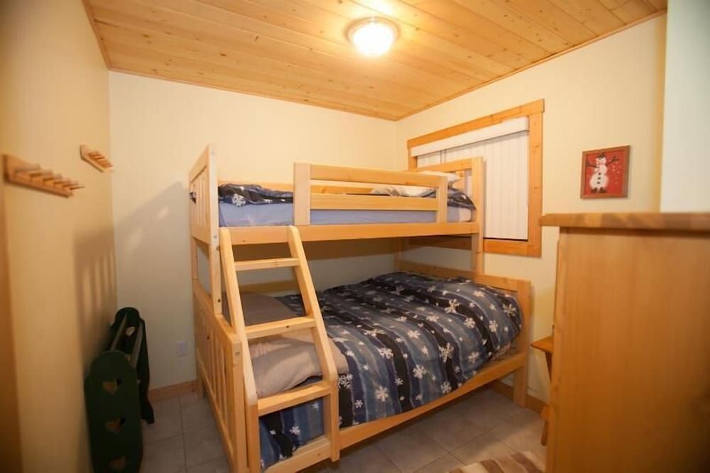 Outlaws Inn 301