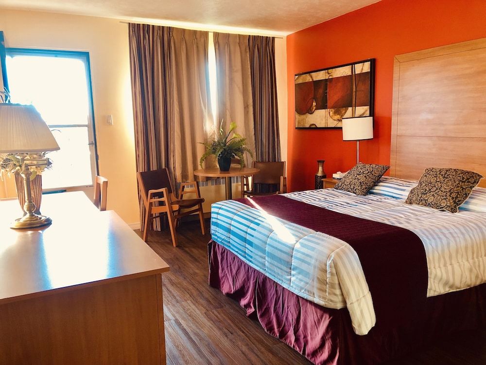 Martin's Inn Standard Room, 1 Queen Bed, Non Smoking 3