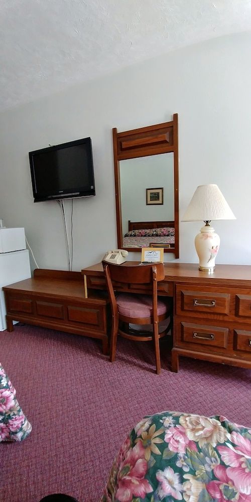 Martin's Inn Standard Room, 2 Double Beds, Non Smoking 8