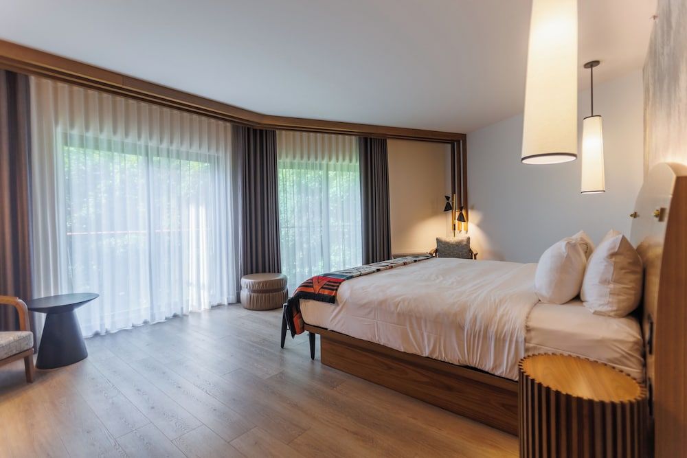 Hôtel-Musée Premières Nations Superior Room, 1 King Bed