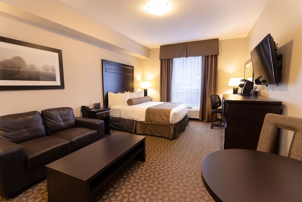 The Kanata by BCMInns Whitecourt Superior Room 2
