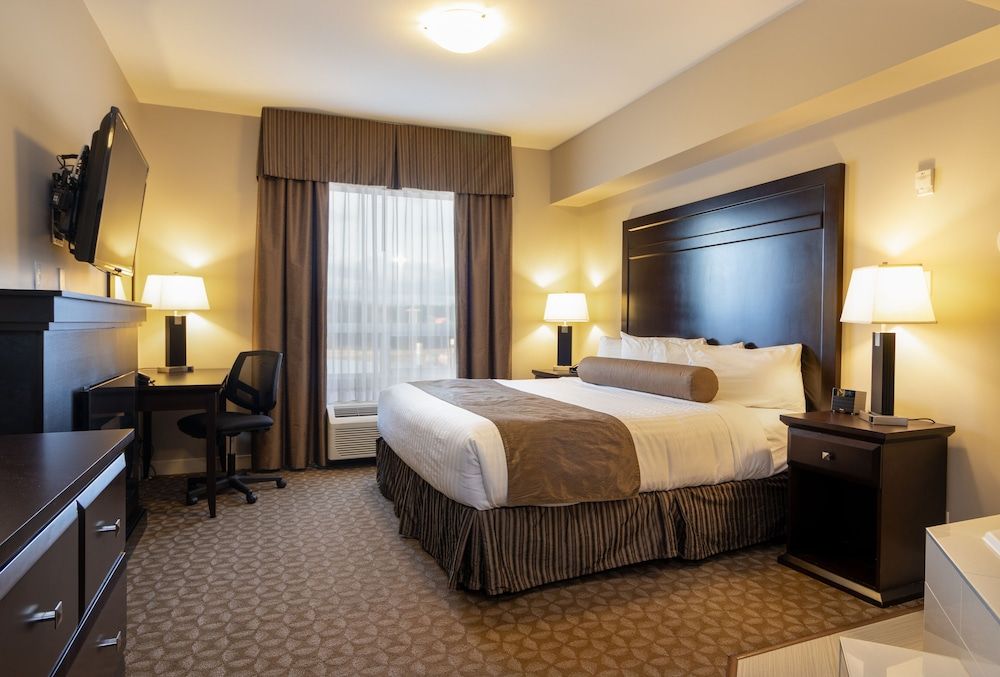 The Kanata by BCMInns Whitecourt Romantic Room