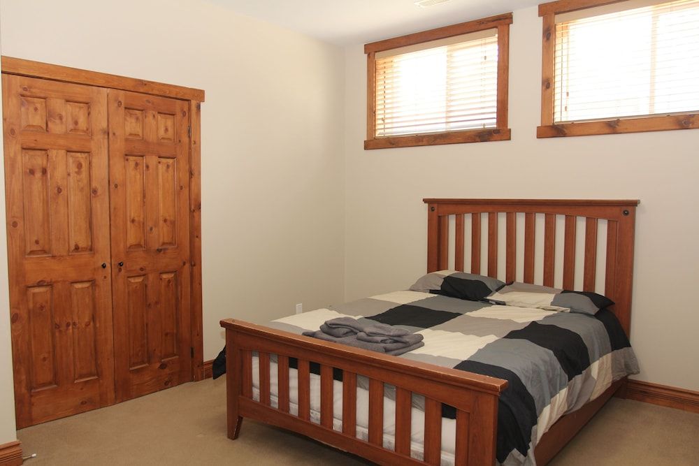 undefined 109 Plater Street 3