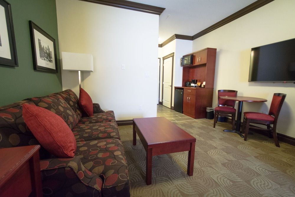 Chateau Nova Peace River Junior Suite, 1 King Bed with Sofa bed 3