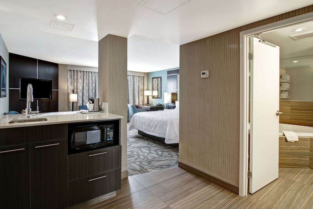 Room, 1 King Bed, Non Smoking