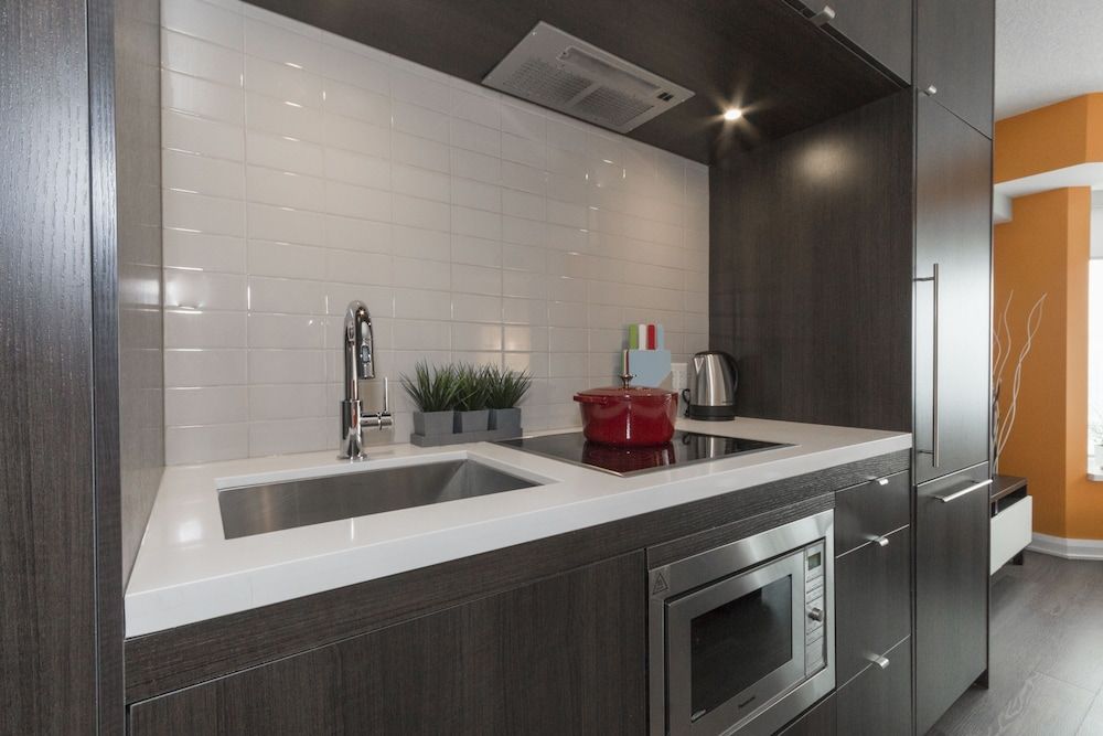 QuickStay - Yorkville's Finest (Yonge & Bloor) Condo, 2 Bedrooms 5