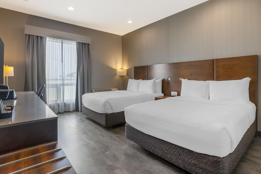 Best Western Plus East Side Standard Room, 2 Queen Beds, Non Smoking