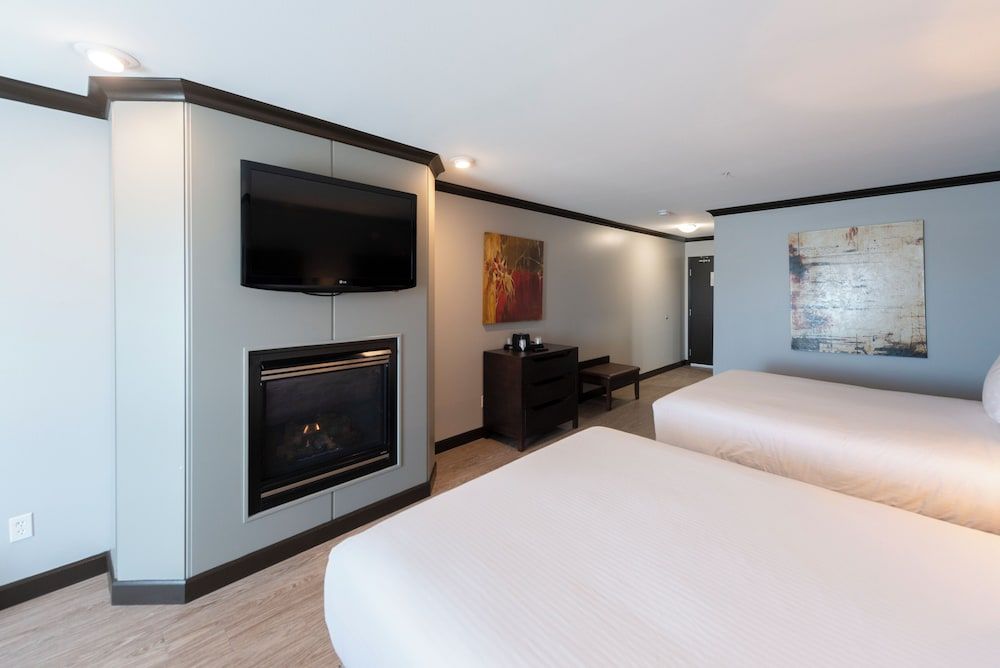 Premium Room, Multiple Beds, Fireplace
