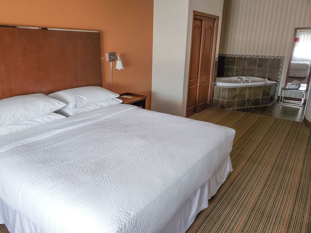 Honeymoon Room, 1 King Bed, Fireplace