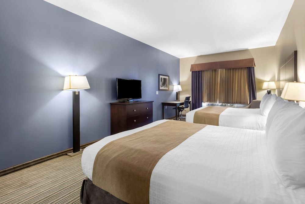 Best Western Plus Fort Saskatchewan Inn & Suites Standard Room, 2 Queen Beds, Non Smoking, Refrigerator & Microwave