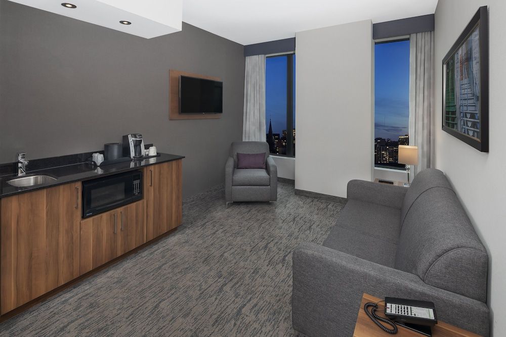 undefined Holiday Inn Hotel & Suites Montreal Centre-ville Ouest by IHG 2