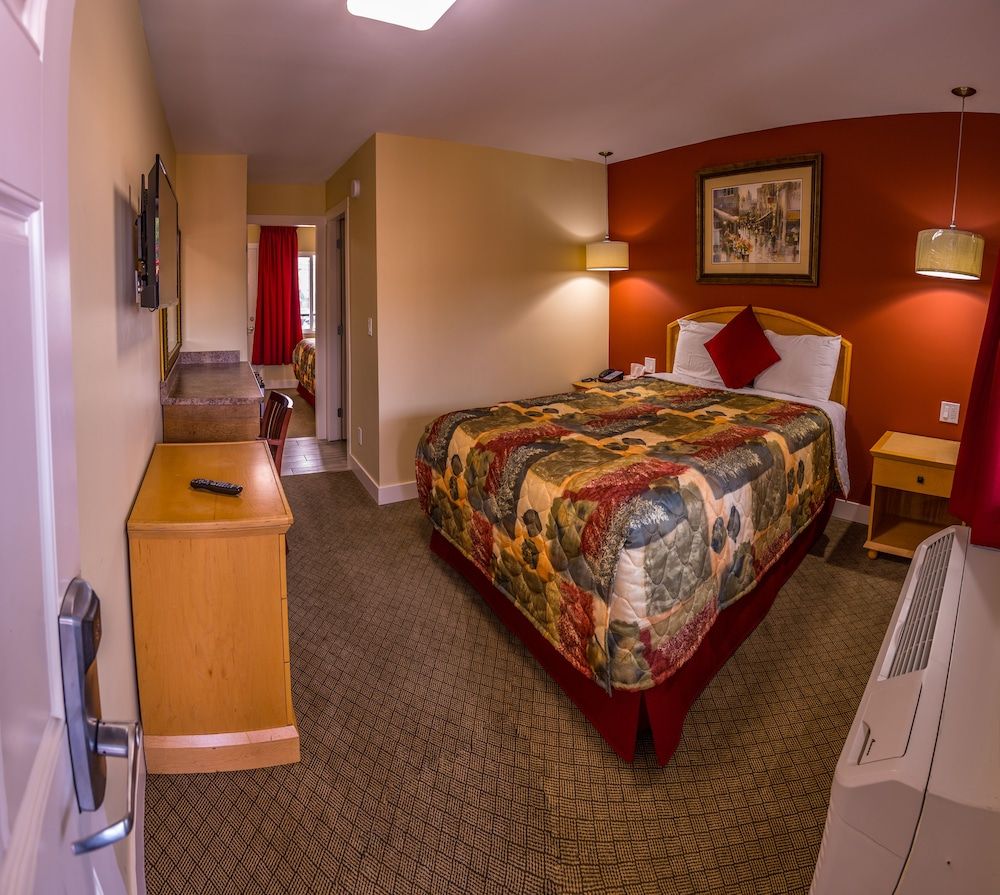 Sahara Courtyard Inn Penticton