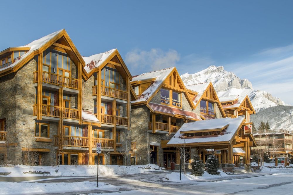 Moose Hotel And Suites
