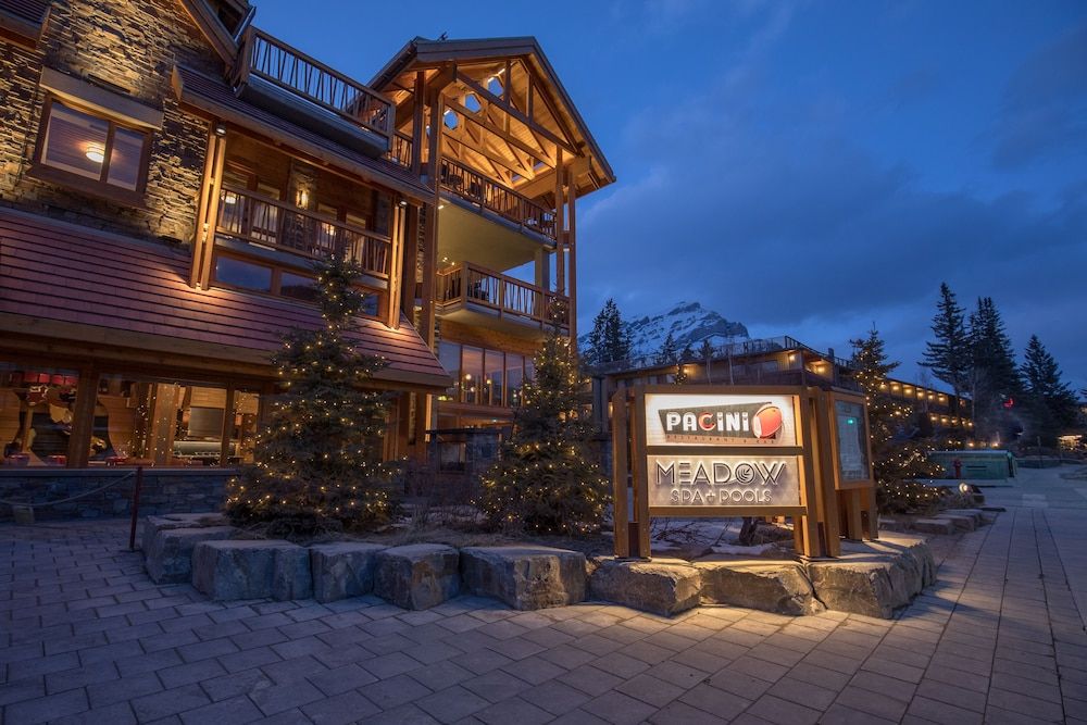 undefined Moose Hotel And Suites 9