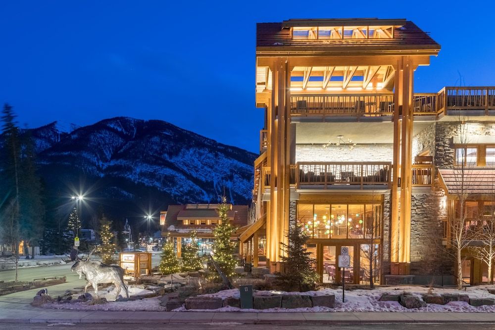 undefined Moose Hotel And Suites 10