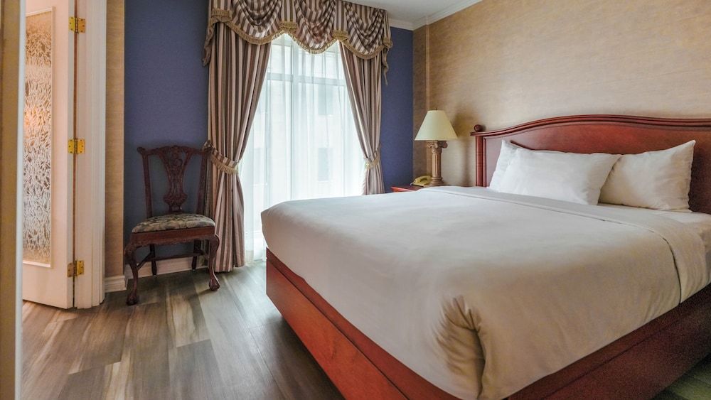 Exterior View Suite, 1 Queen bed and 1 Queen Murphy bed