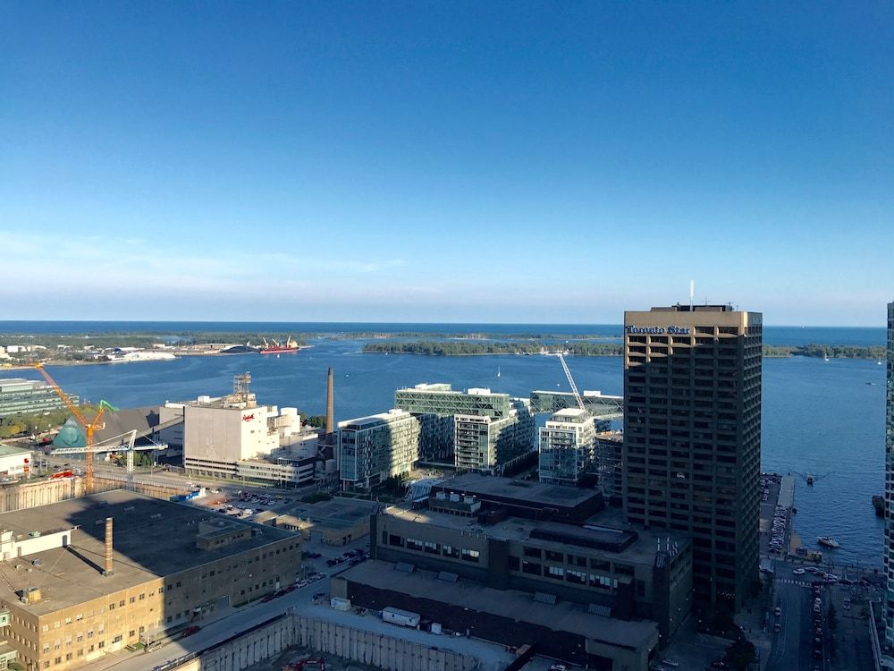 Vibrant Urban Condo 2Bed 2Bath City Condo, 1 Bedroom, City View, Tower 19