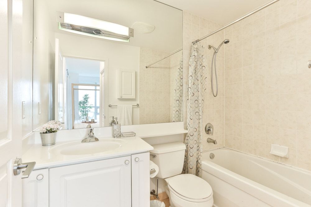 Vibrant Urban Condo 2Bed 2Bath City Condo, 1 Bedroom, City View, Tower 17