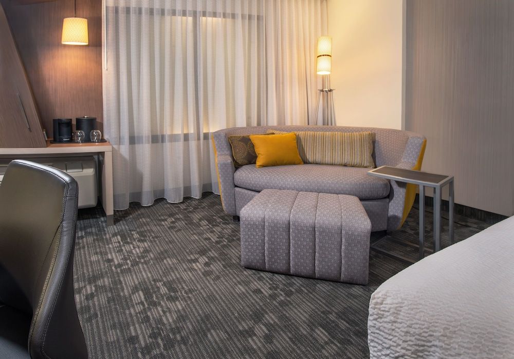 Courtyard by Marriott Calgary South