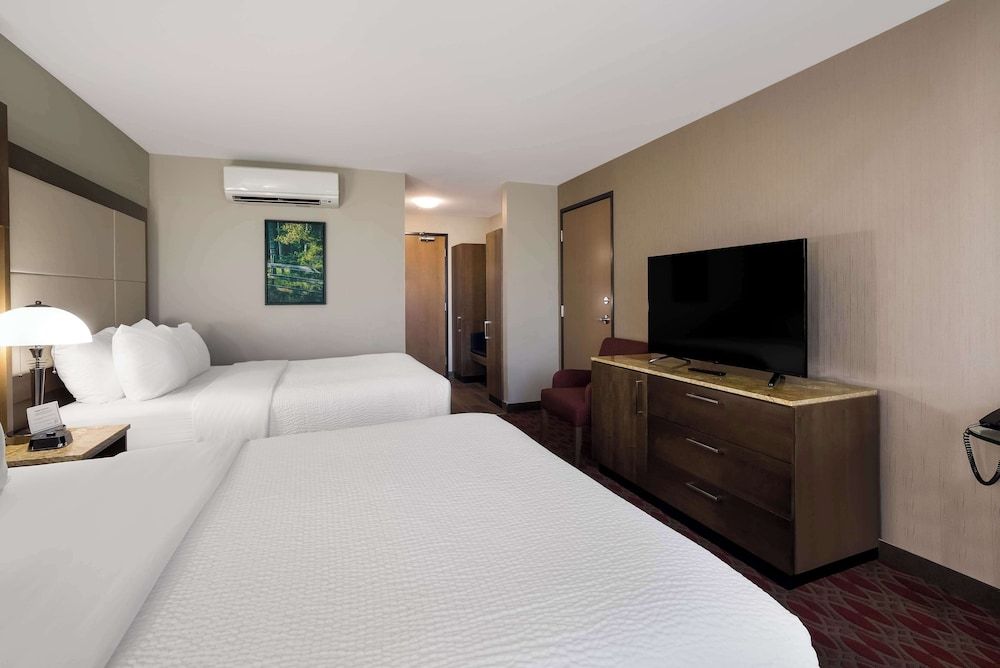 Room, 2 Queen Beds, Non Smoking