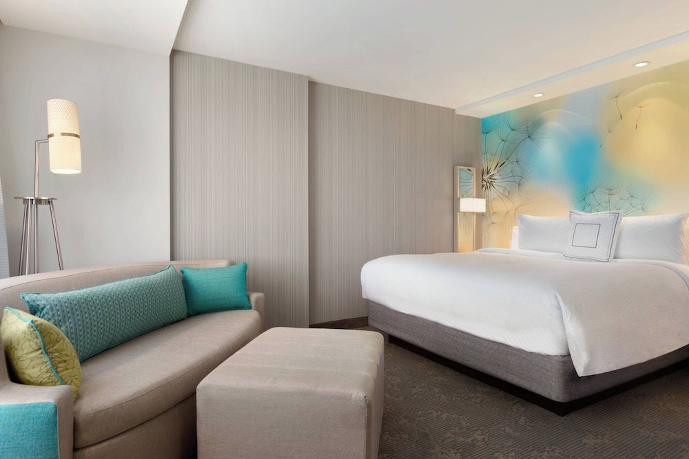 undefined Courtyard by Marriott Toronto Mississauga/West 2