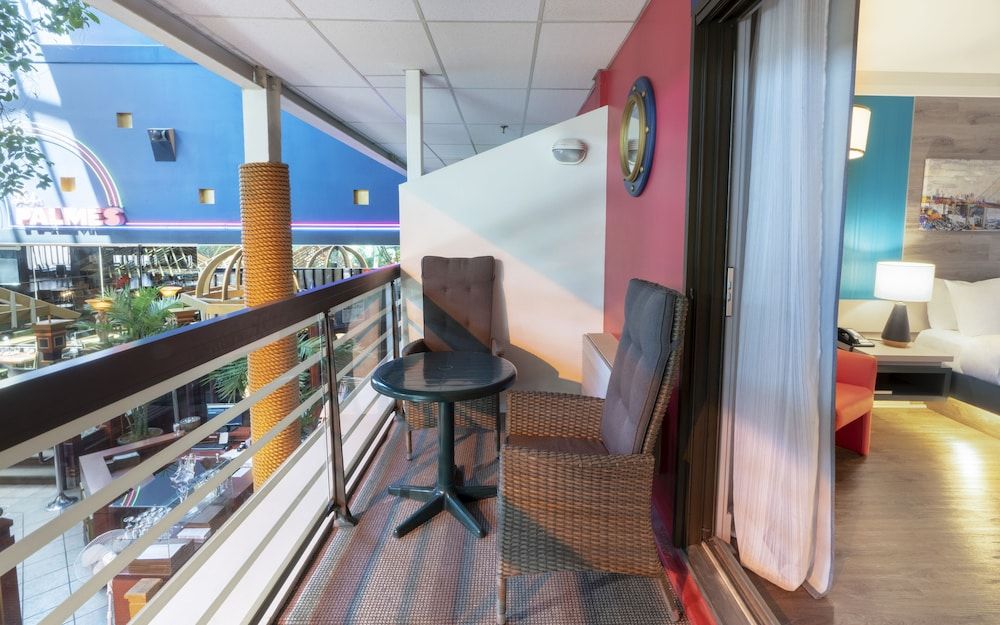 Hôtel Québec Inn Economy room, 1 Double bed - Interior Balcony, restaurant area 4