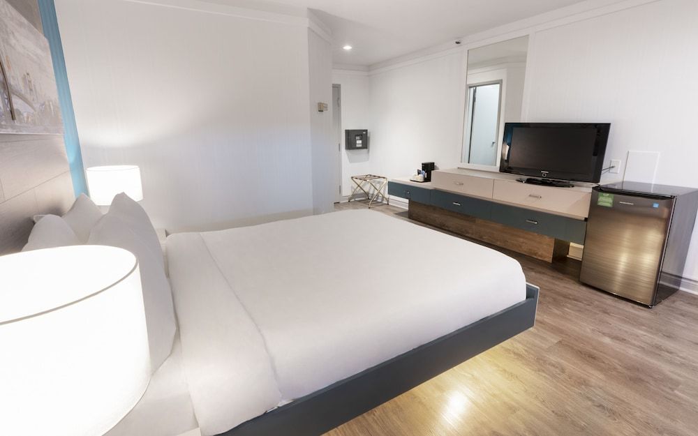 Hôtel Québec Inn Economy room, 1 Double bed - Interior Balcony, restaurant area 2