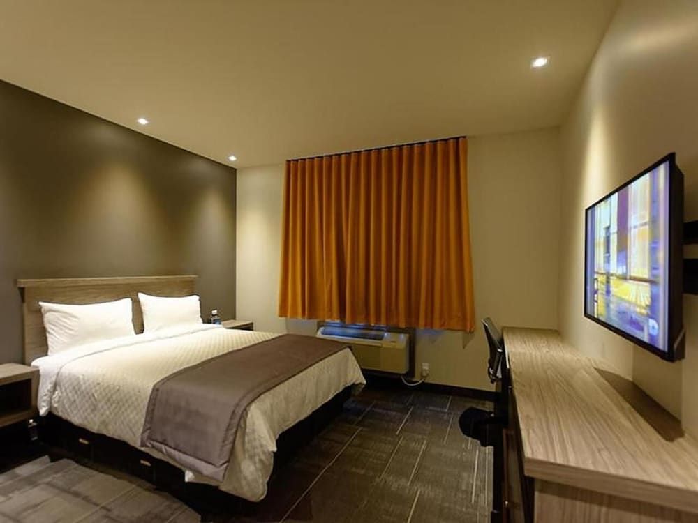 Hôtel Ô Laval Superior Room, 1 Queen Bed 4