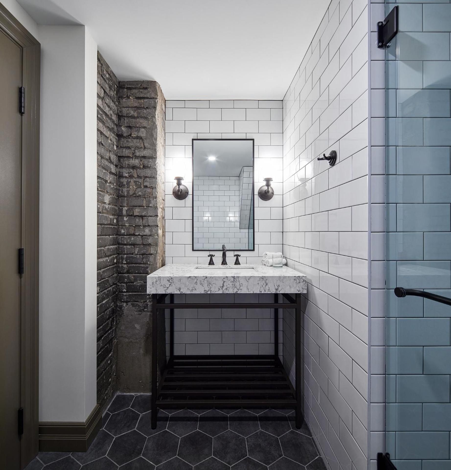 undefined Metcalfe Hotel Ottawa by Gray Collection 4