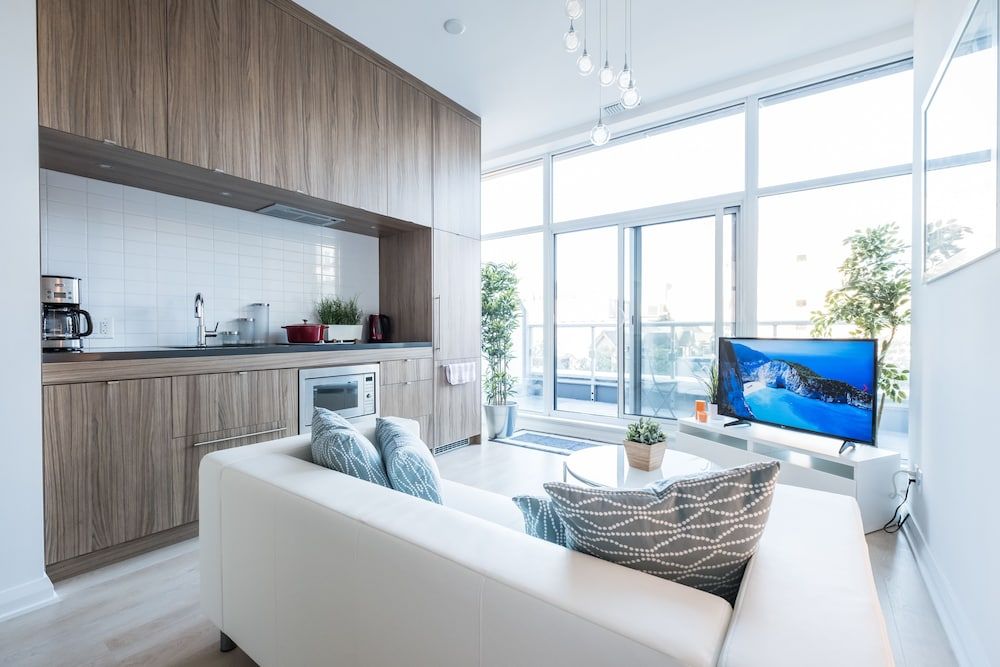 undefined QuickStay - Luxury in Yorkville (Yonge & Bloor)