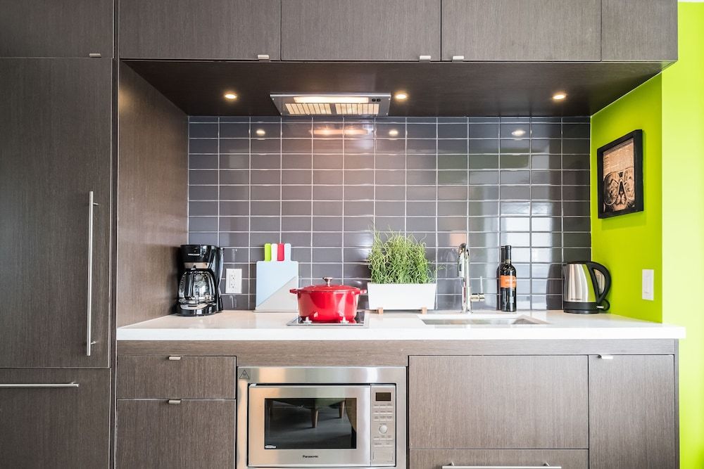 QuickStay - Yorkville Dream (Yonge & Bloor) Condo, 1 Queen Bed 5