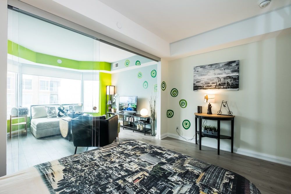 QuickStay - Yorkville Dream (Yonge & Bloor) Condo, 1 Queen Bed 4